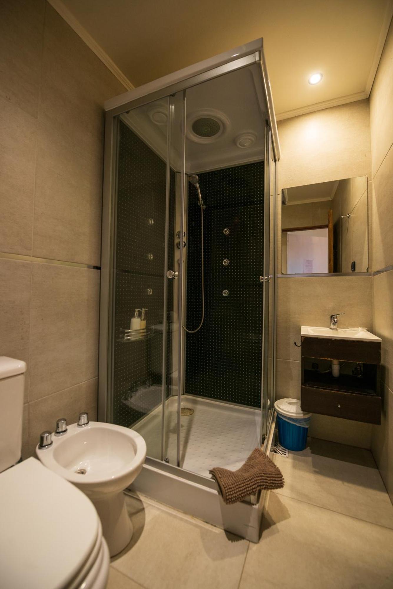 Los Calafates Hotel Ushuaia Dış mekan fotoğraf